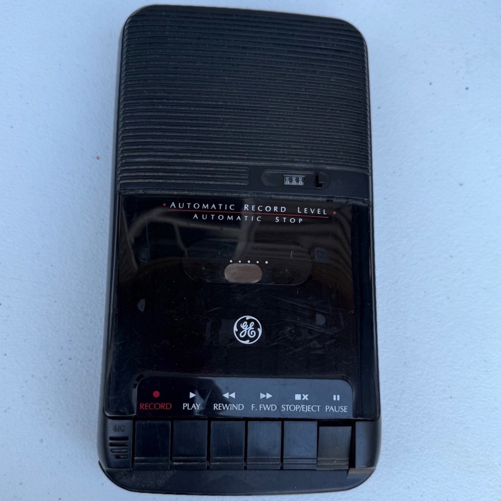 GE General Electric 3-5025A Portable Cassette Recorder Player Black Vintage